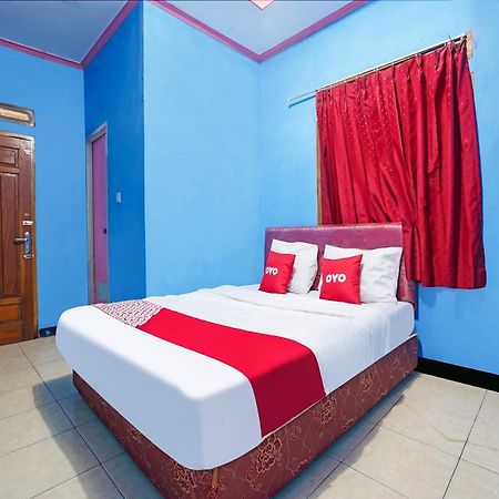 Oyo Homes 90915 Eco Tourism Desa Cihanjuang Rahayu Ciwangun Indah Camp Villas Bongkar Exterior foto